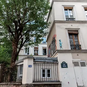  Apartment Montmartre Cezanne France