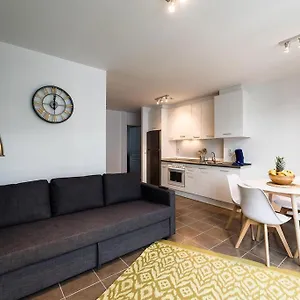 Apartment De Paris, Lourdes